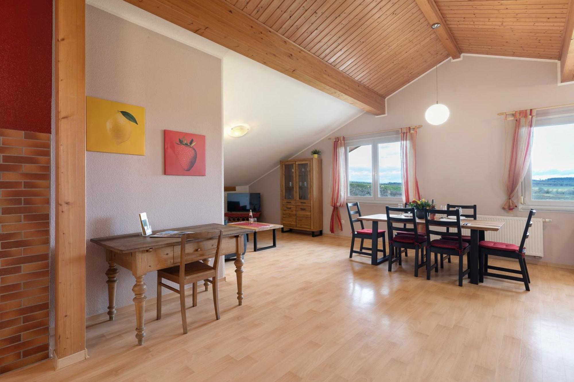 Weingut Ringwald Apartamento Herbolzheim Exterior foto